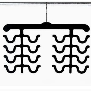 Four Pc Hangers